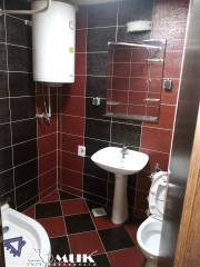 10547