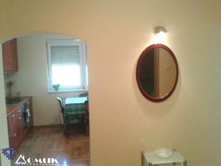 255995