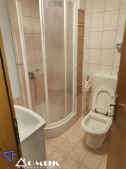 256533