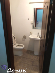 258306