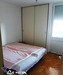263043
