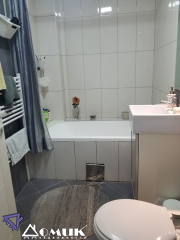 264098