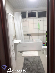 265881