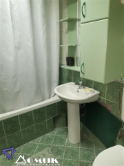 268558